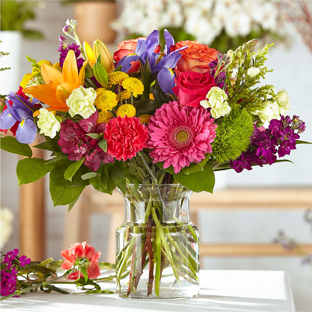 Bold & Bright – A Florist Original – Park Lake Flowers, Mc Gregor TX