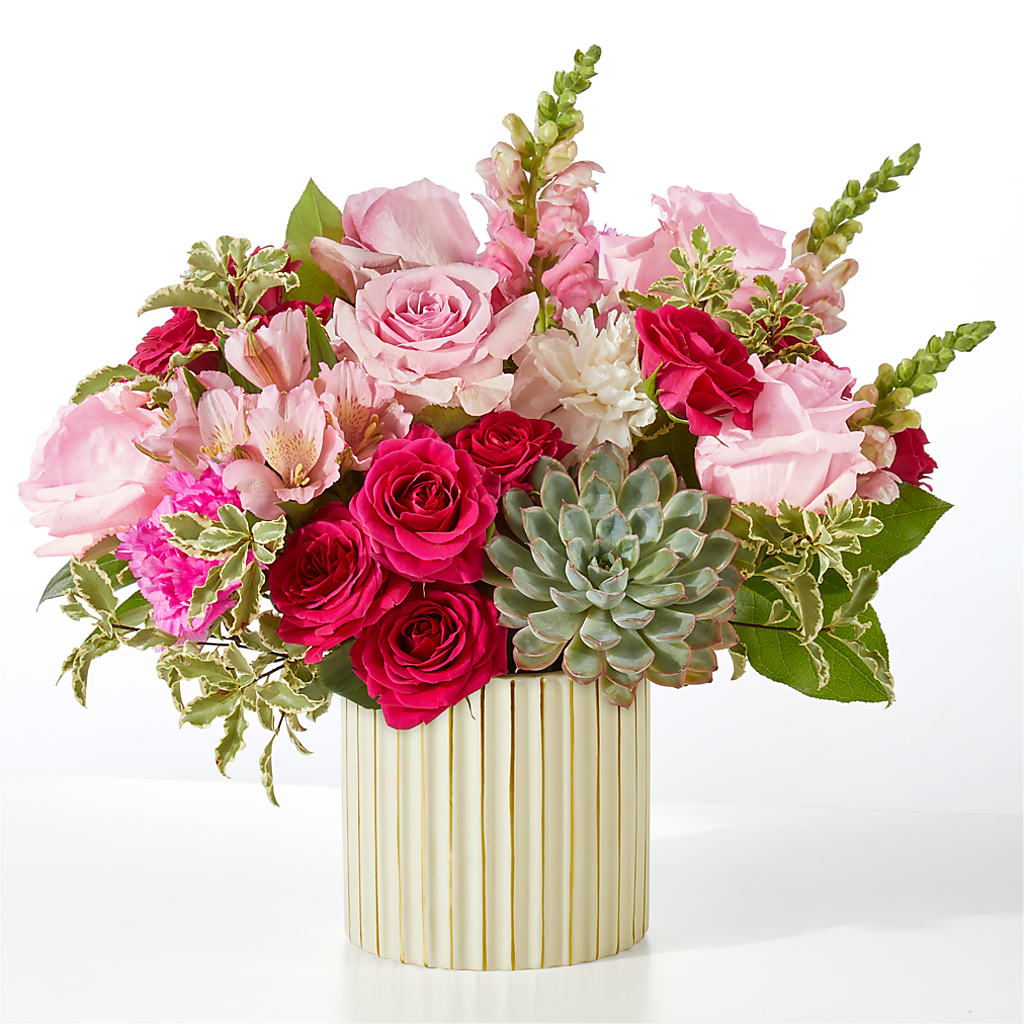 Magenta Musings Bouquet – Park Lake Flowers, Mc Gregor TX