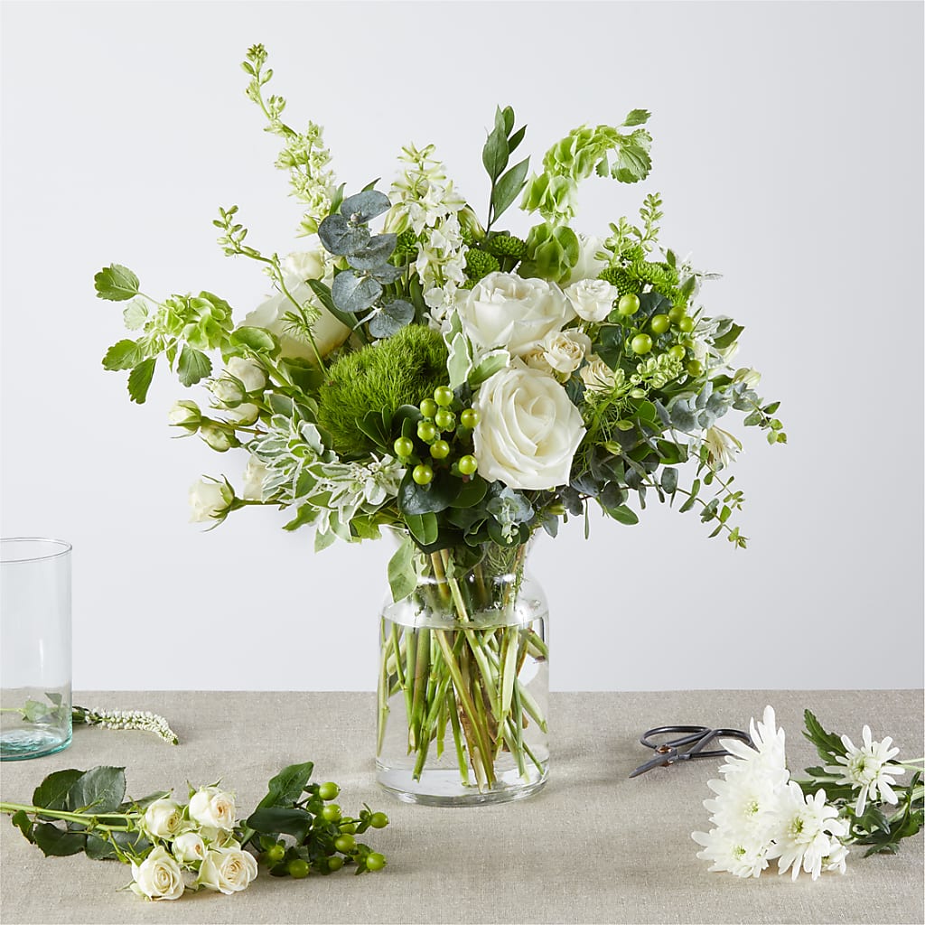 Irish Garden - A Florist Original – Park Lake Flowers, Mc Gregor TX