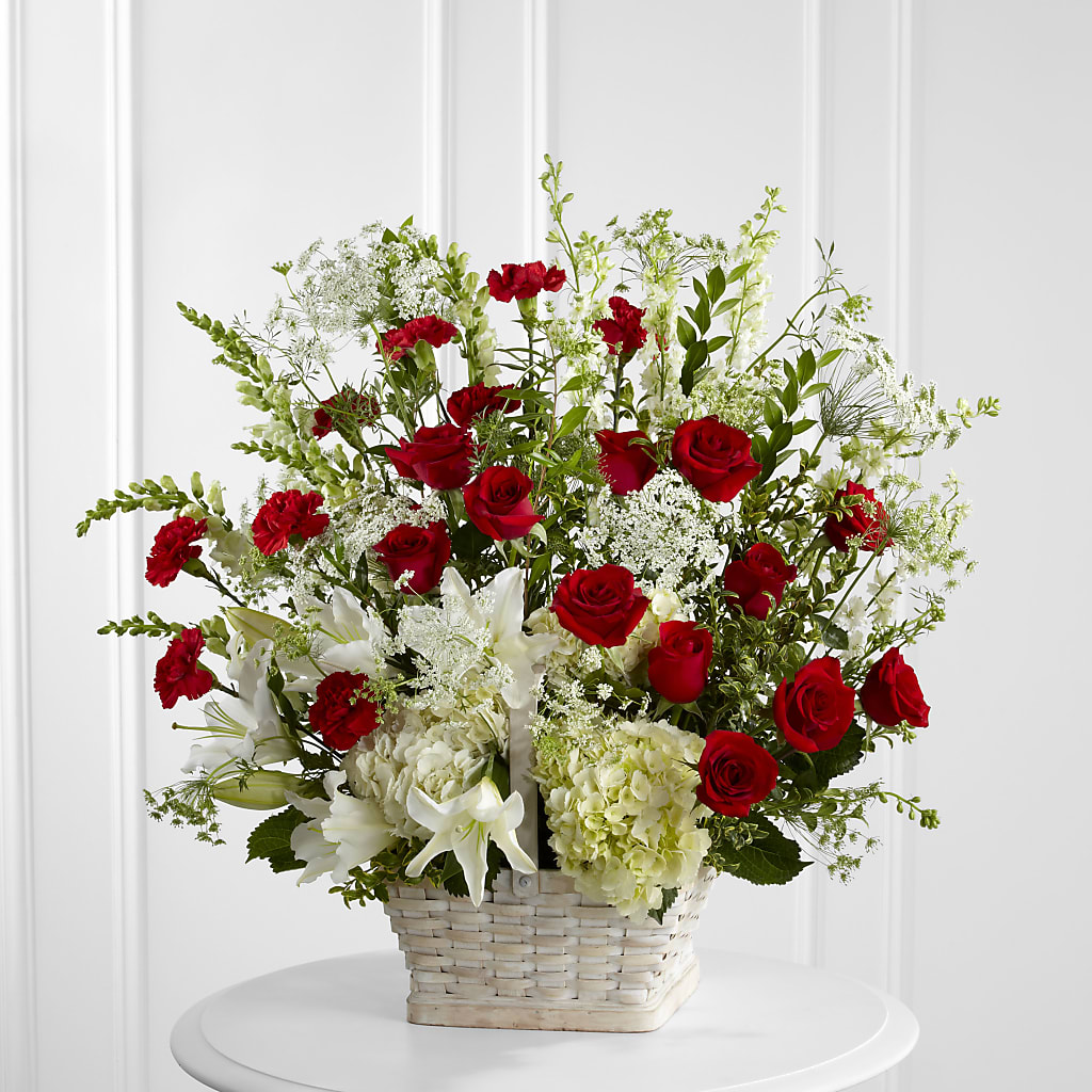 In Loving Memory Arrangement – Park Lake Flowers, Mc Gregor TX
