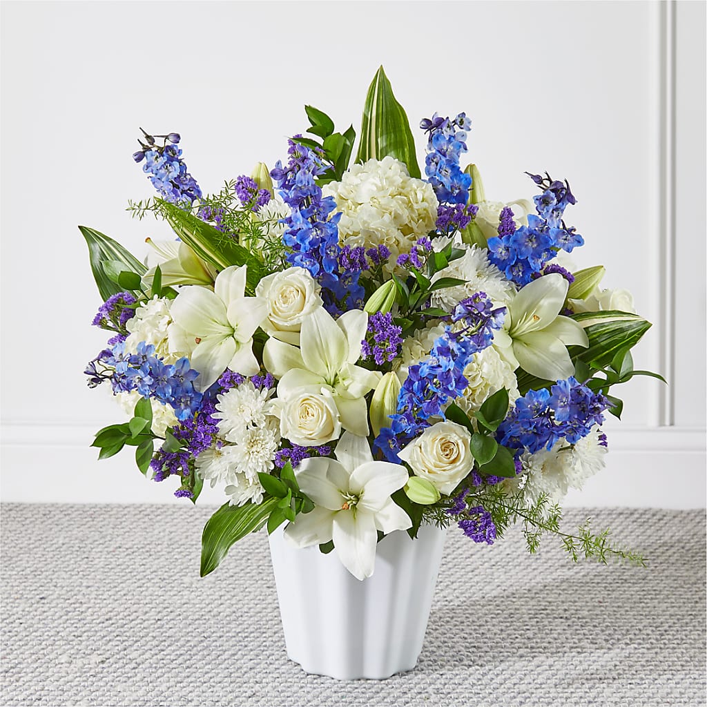 Take Comfort Floor Basket – Park Lake Flowers, Mc Gregor TX