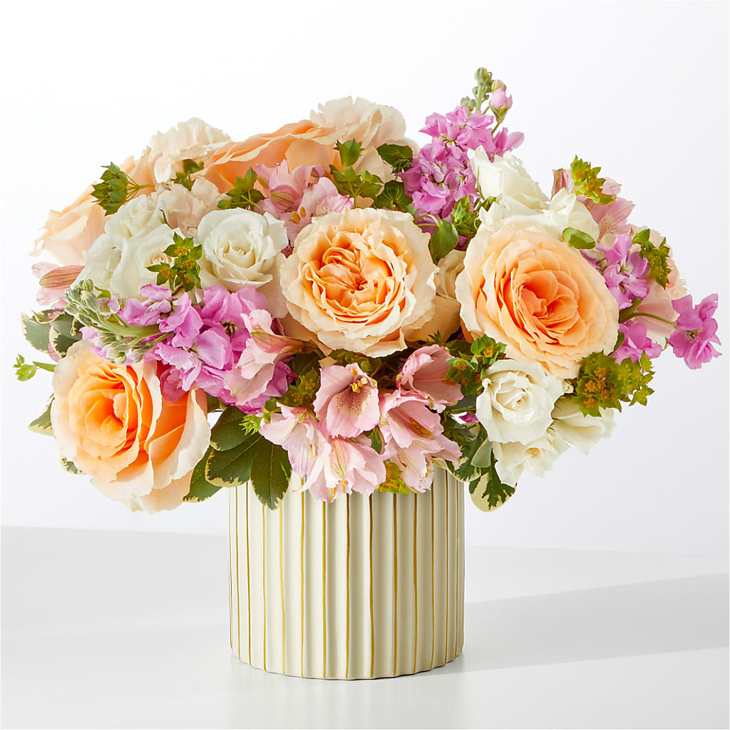 Paradise Bouquet with Ivory Vase – Park Lake Flowers, Mc Gregor TX