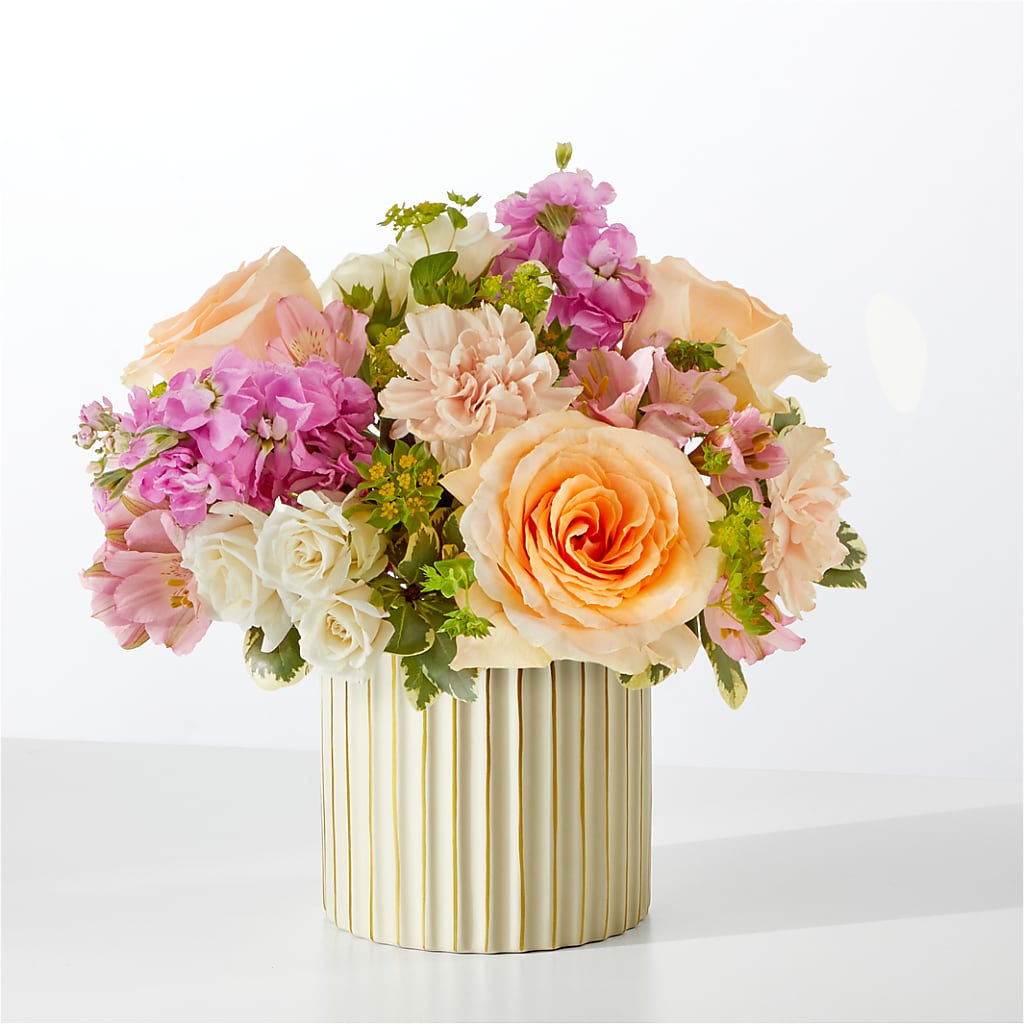 Paradise Bouquet with Ivory Vase – Park Lake Flowers, Mc Gregor TX