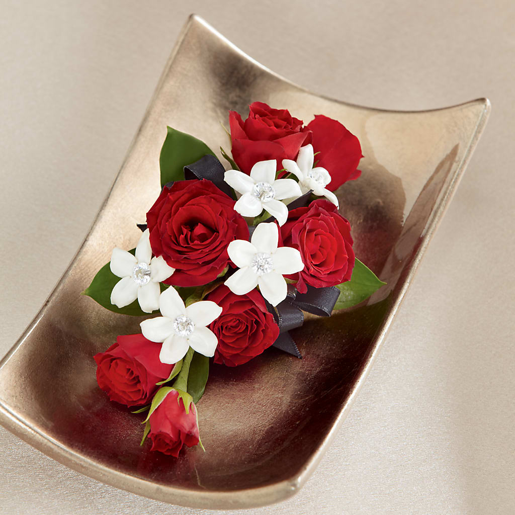 Poetry Corsage – Park Lake Flowers, Mc Gregor TX