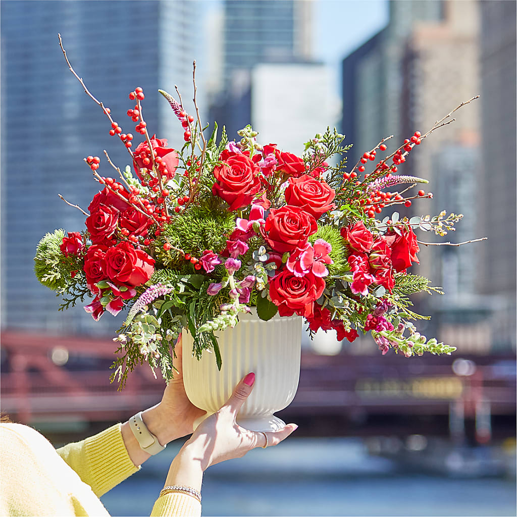Big Red Bow Bouquet –  Park Lake Flowers, Mc Gregor TX