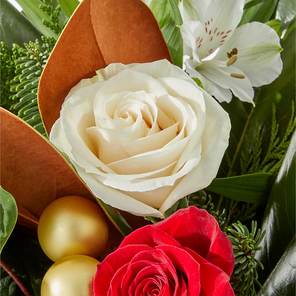 Joy & Jolly Bouquet –  Park Lake Flowers, Mc Gregor TX