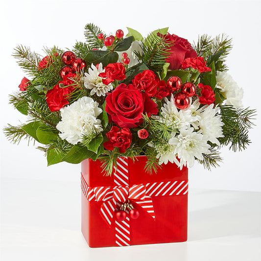Presents Under the Tree Bouquet –  Park Lake Flowers, Mc Gregor TX