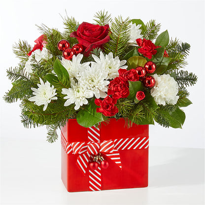 Presents Under the Tree Bouquet –  Park Lake Flowers, Mc Gregor TX