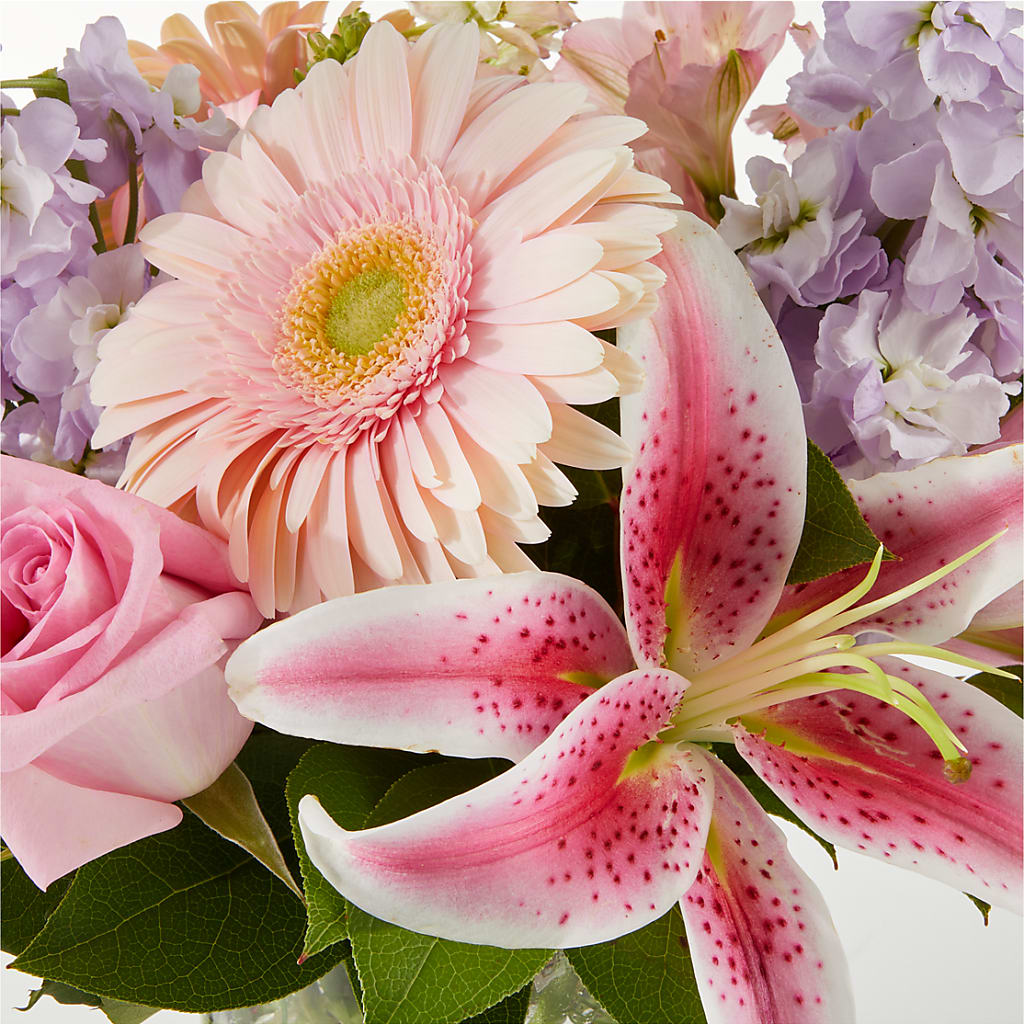 The Teahouse Bouquet –  Park Lake Flowers, Mc Gregor TX