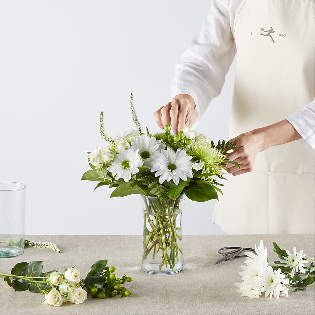 Irish Garden - A Florist Original –  Park Lake Flowers, Mc Gregor TX