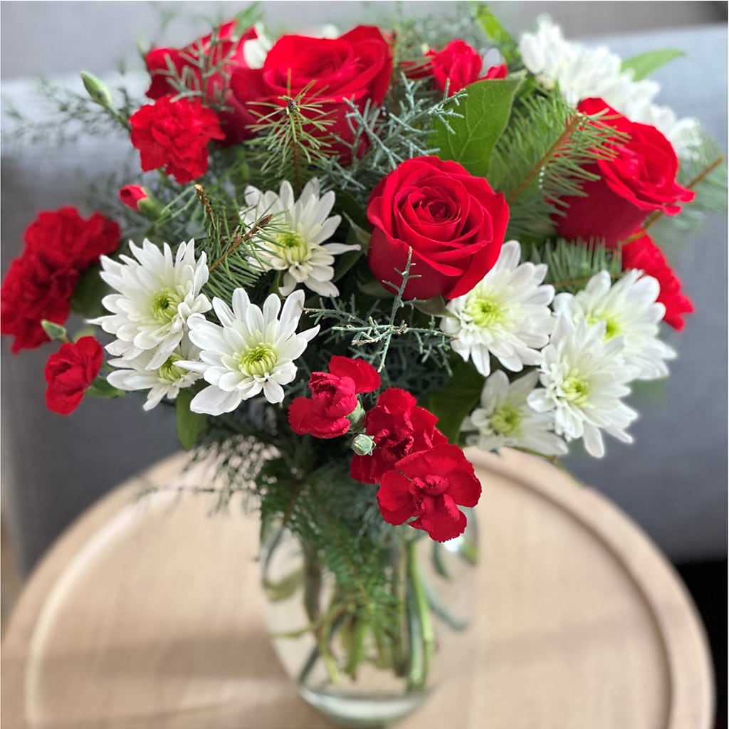 Seasonal Magic Bouquet –  Park Lake Flowers, Mc Gregor TX