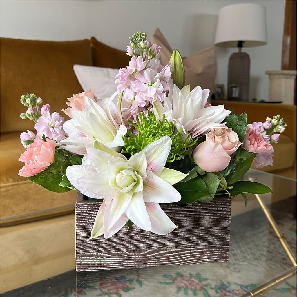 Beautiful Spirit Basket –  Park Lake Flowers, Mc Gregor TX