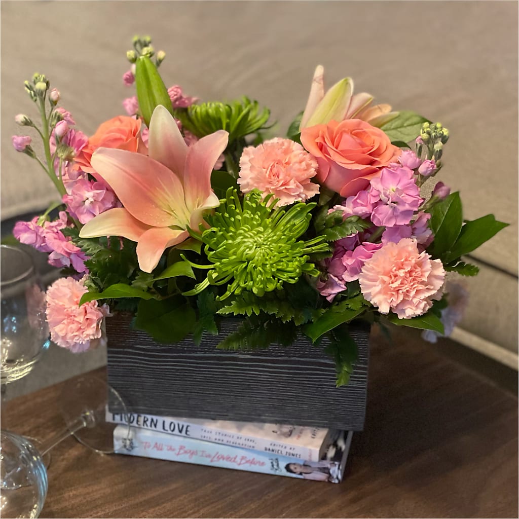 Beautiful Spirit Basket –  Park Lake Flowers, Mc Gregor TX