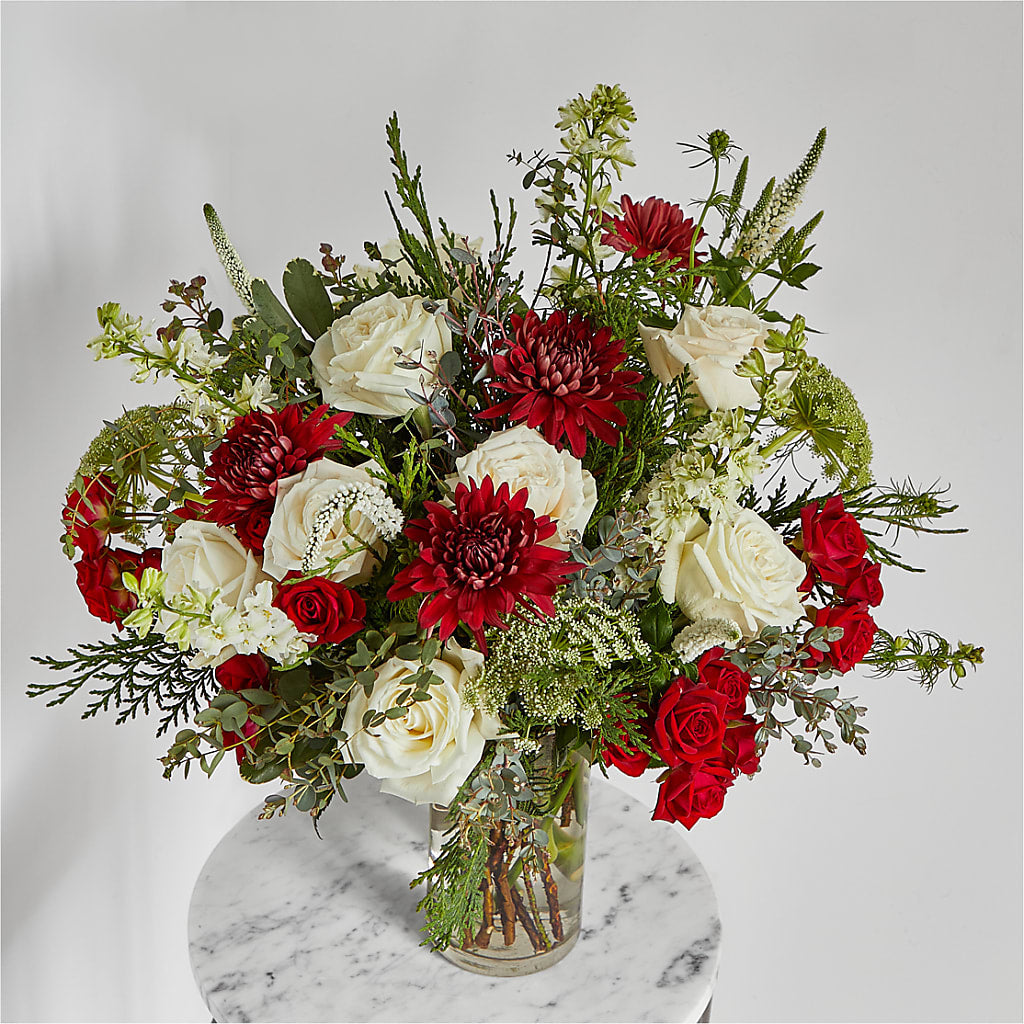 Favorite Traditions Bouquet –  Park Lake Flowers, Mc Gregor TX