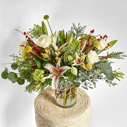 Berry & Bright Bouquet –  Park Lake Flowers, Mc Gregor TX
