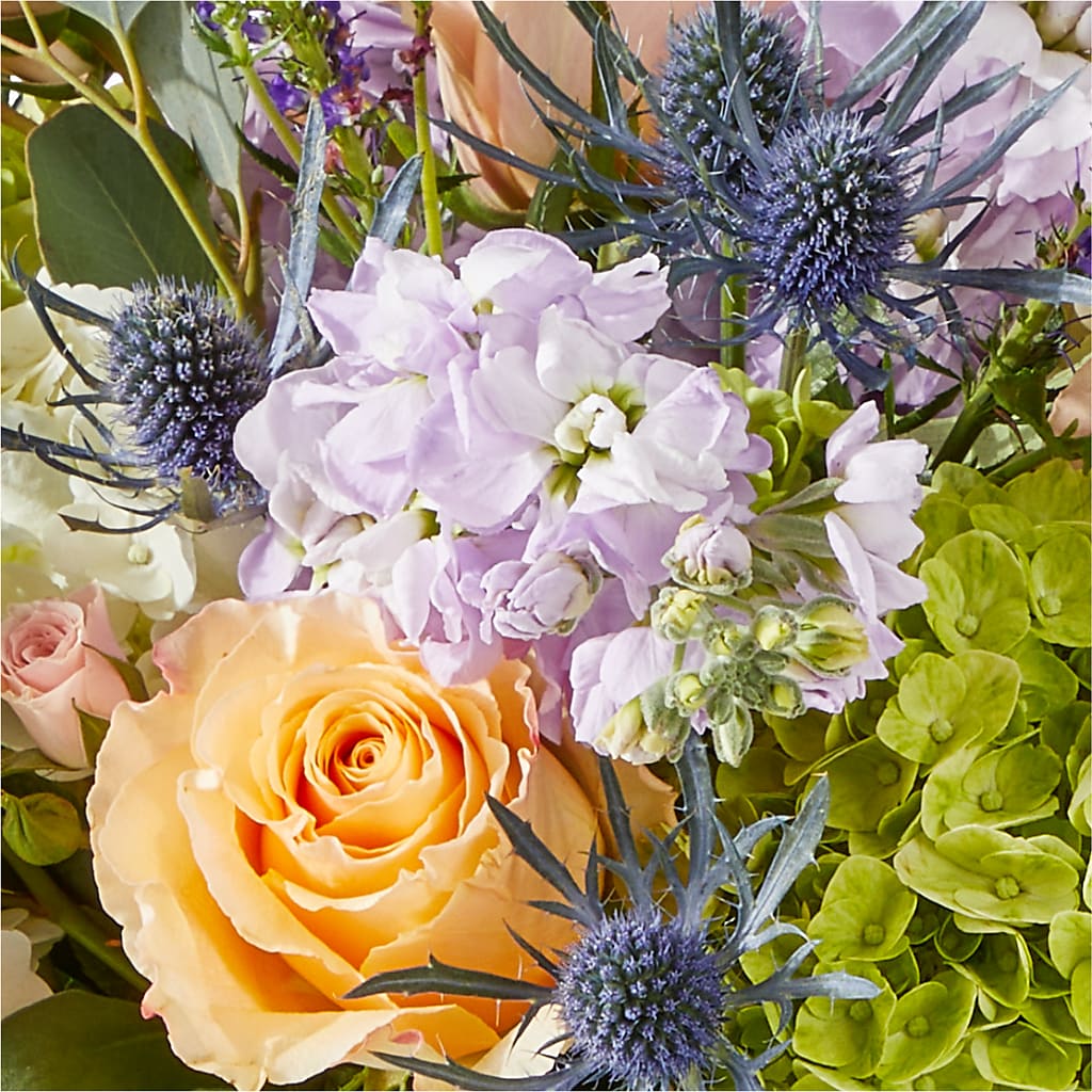 Porch Swing Bouquet –  Park Lake Flowers, Mc Gregor TX