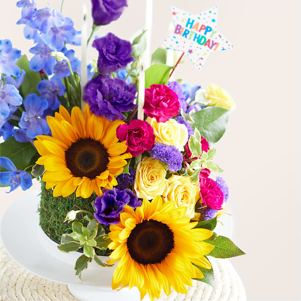 Star of the Day Floral Cake –  Park Lake Flowers, Mc Gregor TX