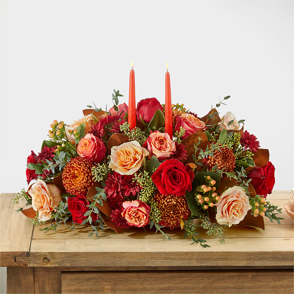 Gather Near Centerpiece –  Park Lake Flowers, Mc Gregor TX