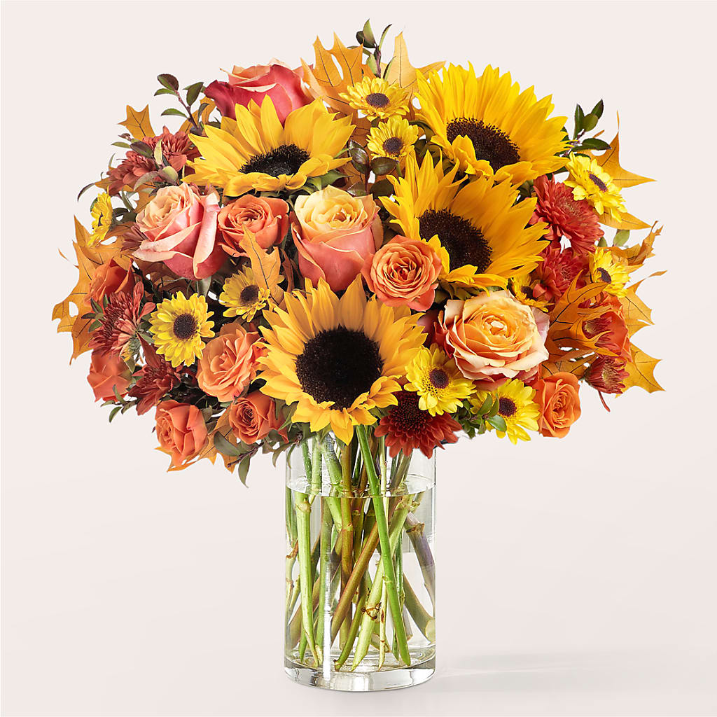 Fluttering Foliage Bouquet –  Park Lake Flowers, Mc Gregor TX