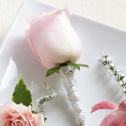 Pink Rose Boutonniere –  Park Lake Flowers, Mc Gregor TX