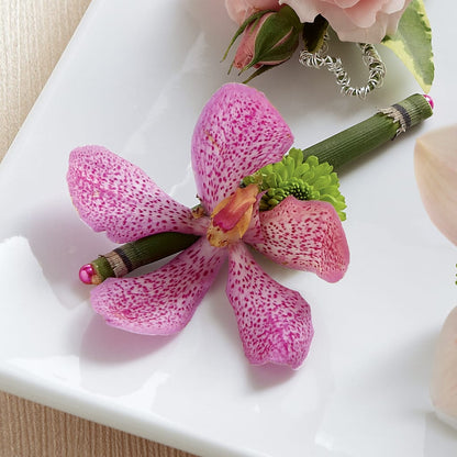 Pink Mokara Boutonniere –  Park Lake Flowers, Mc Gregor TX